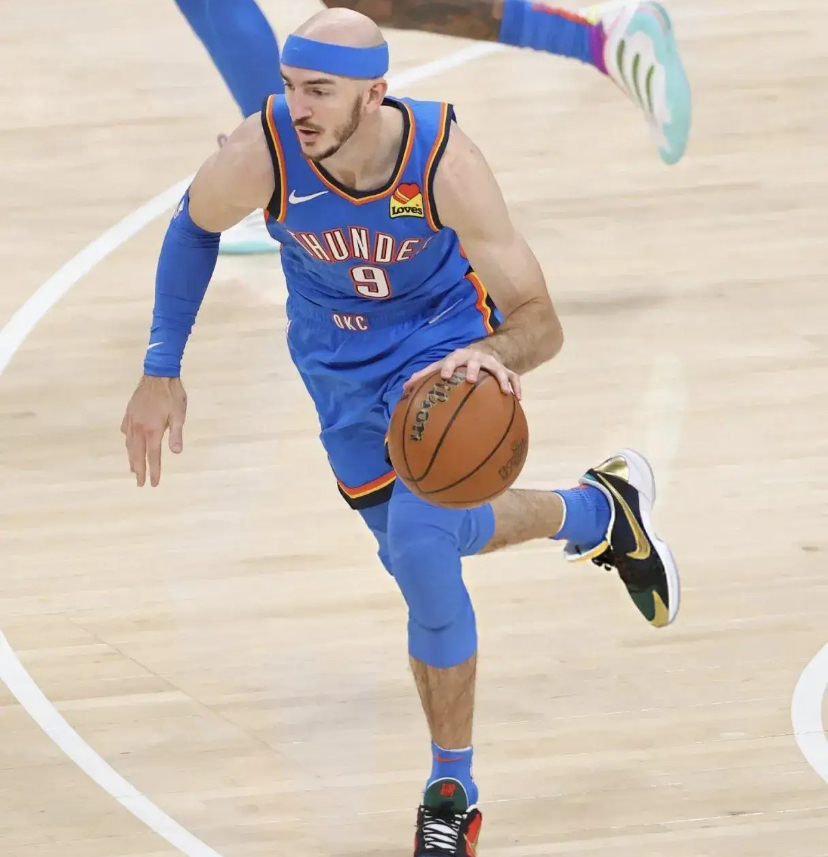 希腊男篮爆冷加拿大男篮，卡鲁索打破历史纪录