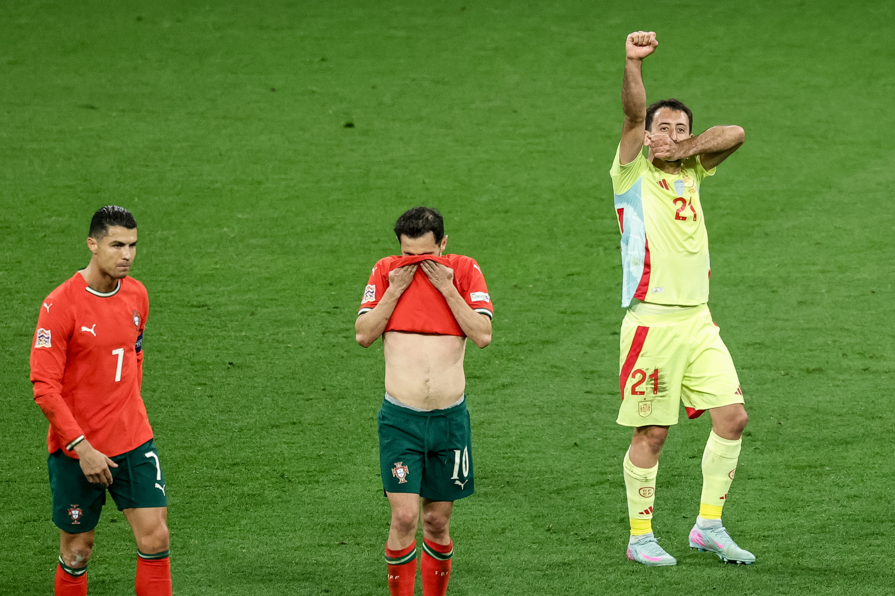 奥地利队鏖战葡萄牙队，张继科关键制胜