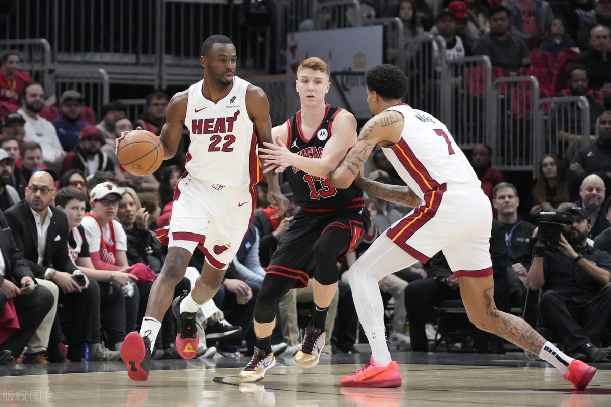 热火绝杀鹈鹕,利拉德带队取胜 热火绝杀鹈鹕,利拉德带队取胜