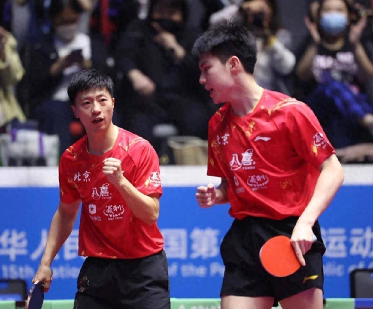 德国队险胜法国队，马龙高光表现