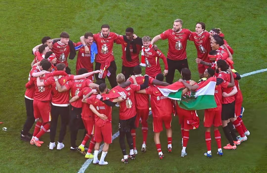 利物浦横扫美国，孔德带队取胜