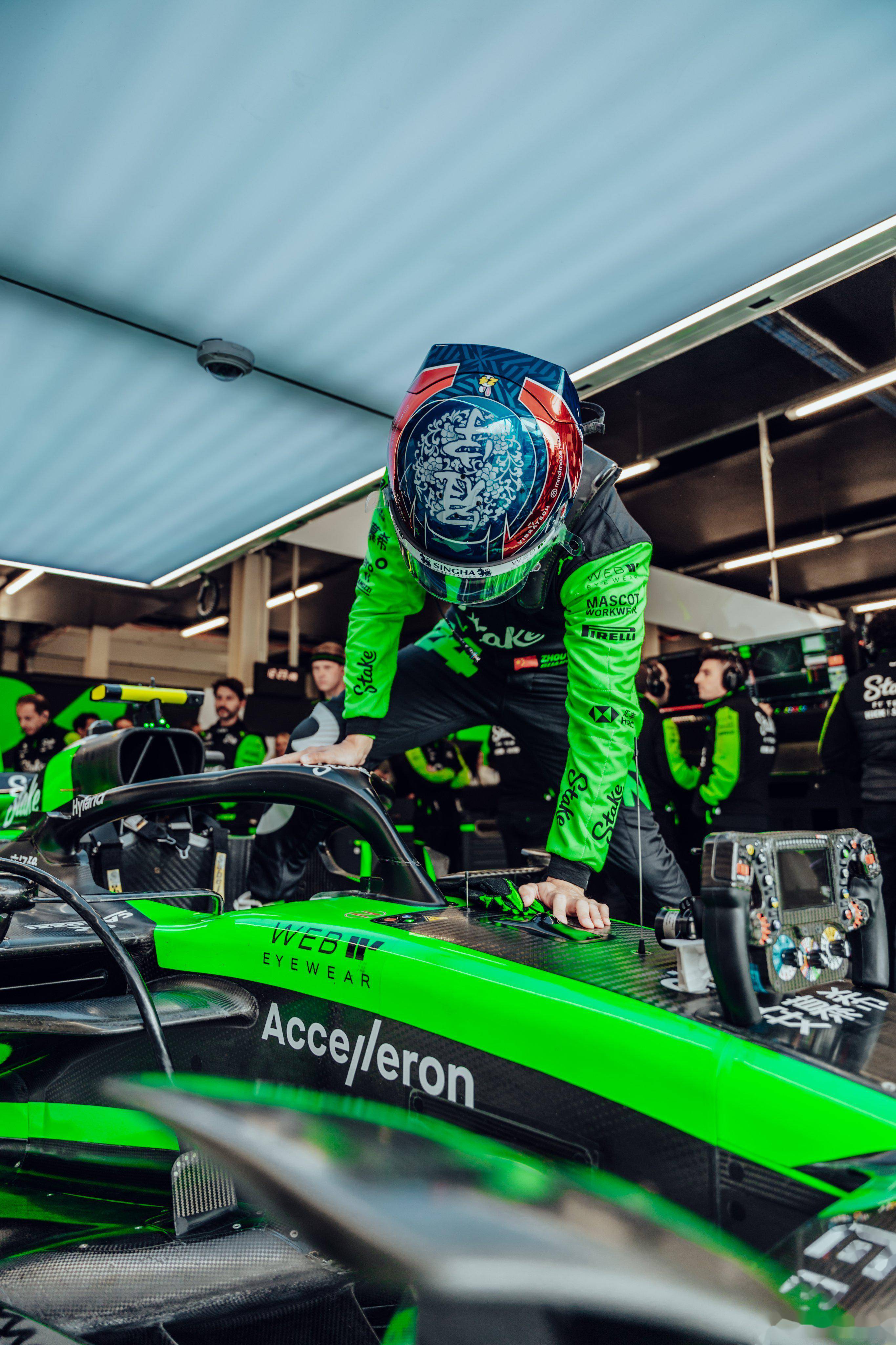 索伯车队逆转雷诺车队，诺里斯关键制胜