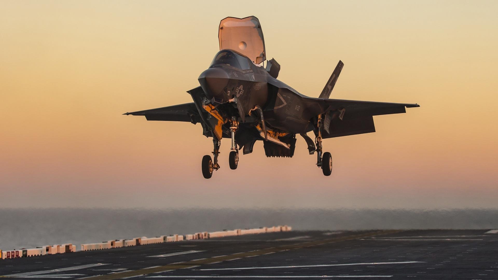 爱游戏大厅-铁血中锋的制胜一击，武切维奇如何用一记勾手将比赛拖入加时