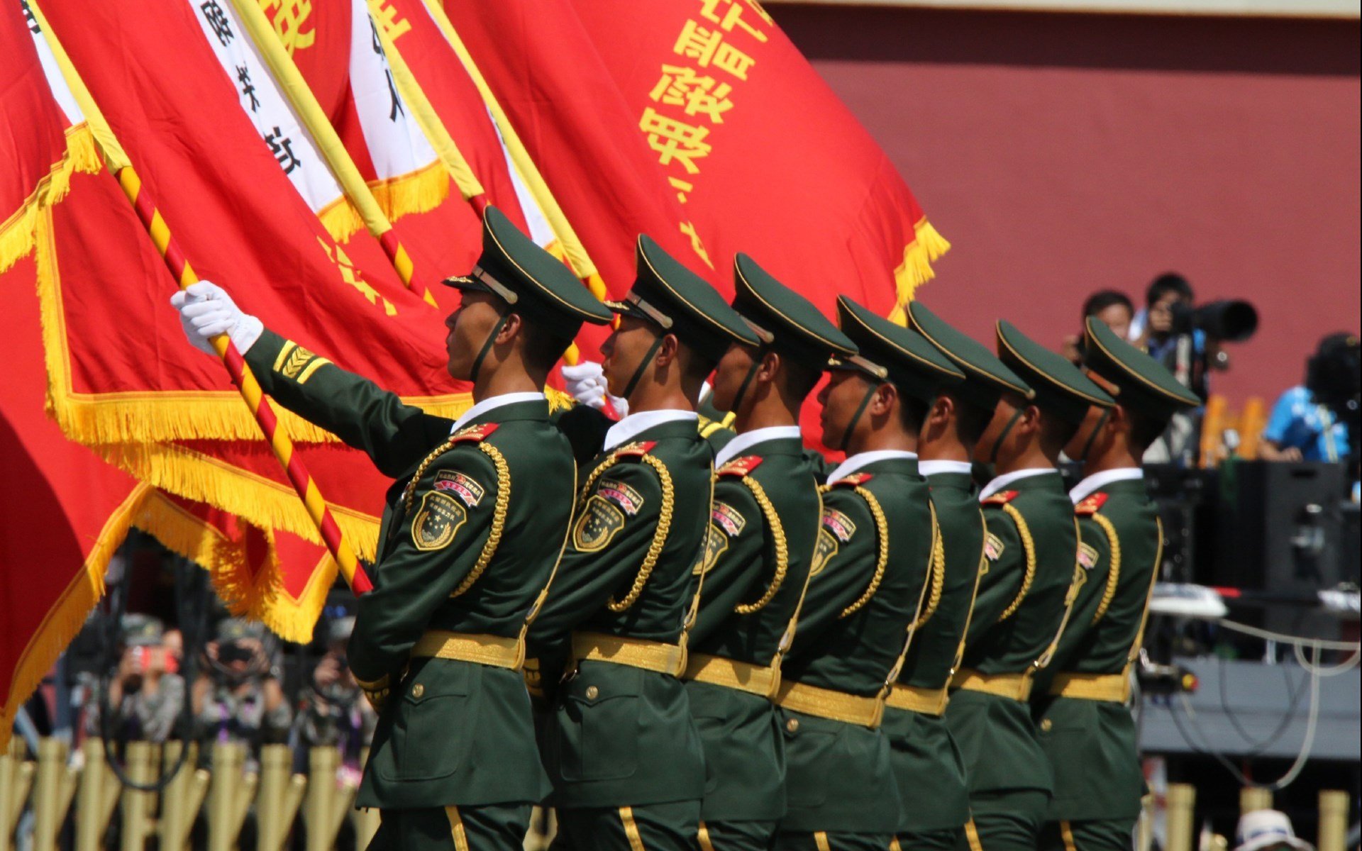 多瑙河铁骑碾过威斯特法伦，卡马文加引擎轰鸣，奥地利书写黄金一代序章